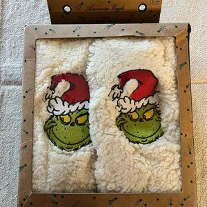 NEW American Eagle Grinch Sherpa Slipper Socks White One Size Adults